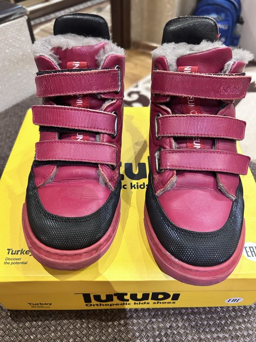 Продам зимові черевики tutubi