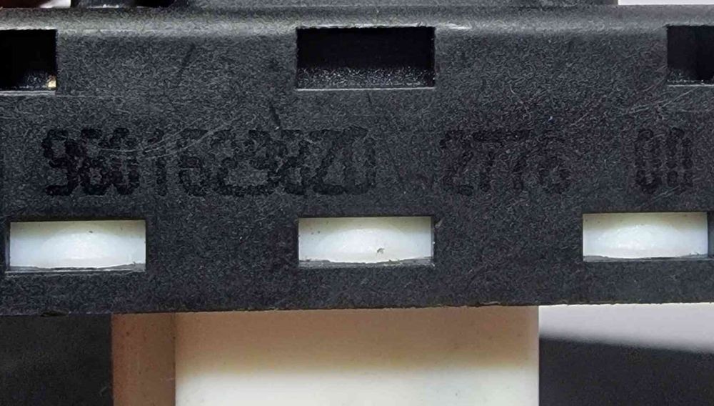 Comando / Botão / Interruptor Vidros Frente Esquerdo 98016298ZD - CITROËN C3 III Van