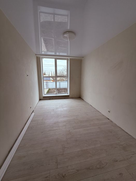 Продам новий будинок з ремонтом !!