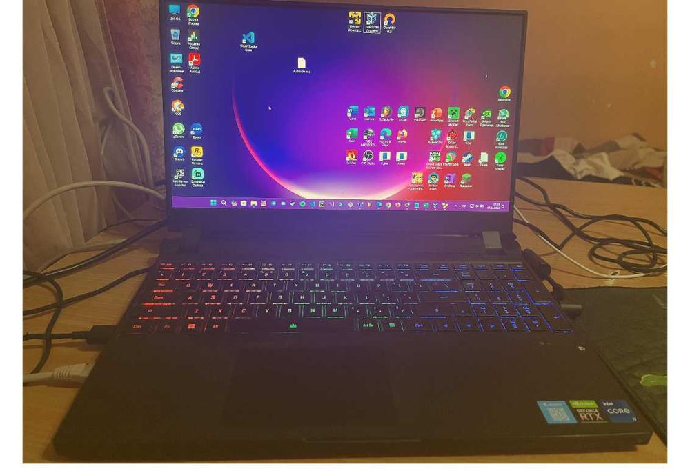 ноутбук Gigabyte AORUS 5 SE4 1ТБ/i7 12700/3070/240hz екран