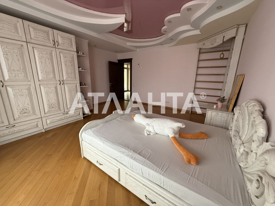 Продаж будинку с. Коровія, 350 м2, автономний