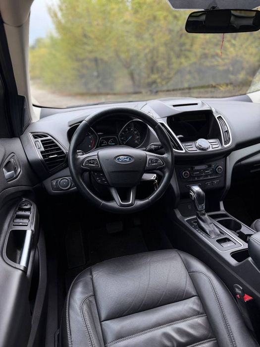 продам Ford Escape