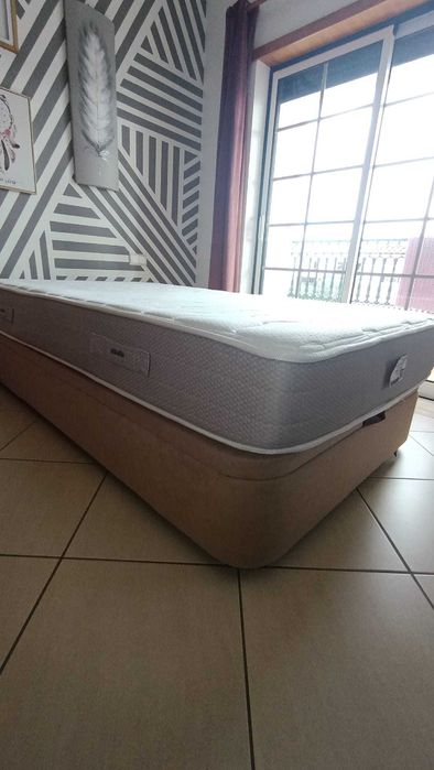 Sommier e colchão (110×195cm)