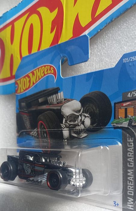 Bone shaker Hot Wheels