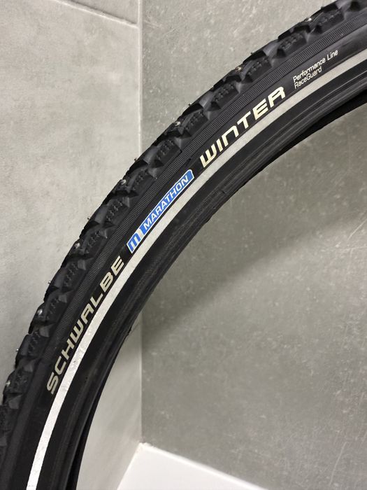 Шина / покришка Schwalbe MARATHON WINTER PLUS 28х2.0
