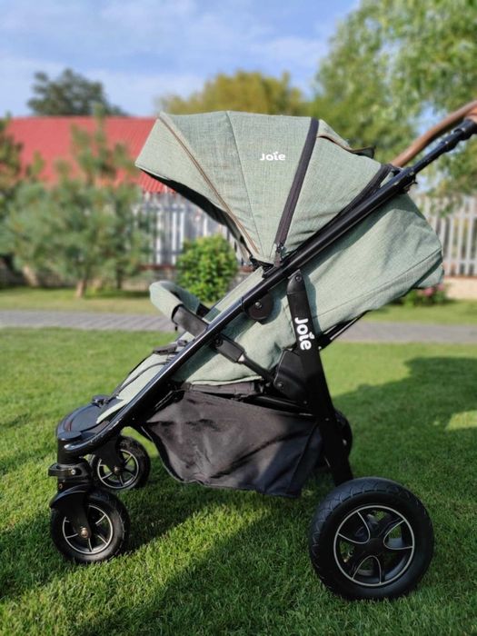 Wózek dziecięcy składany