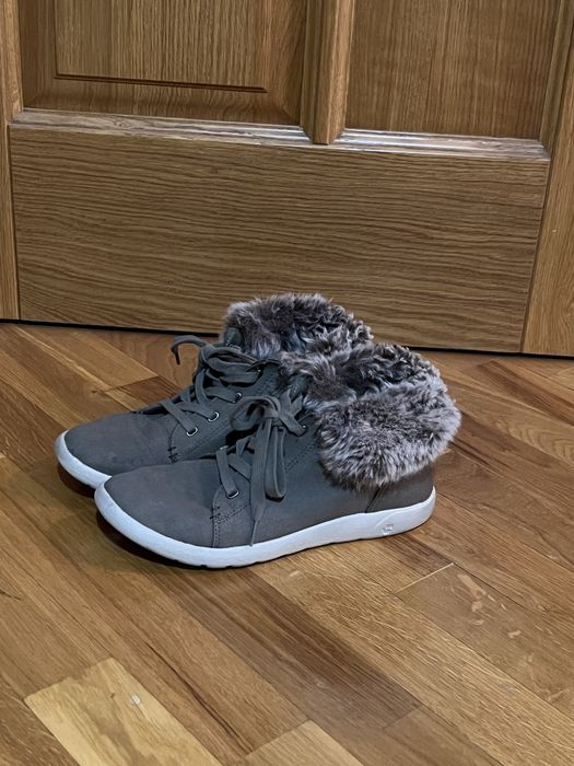 Ботинки демісезон Bearpaw 36 розмір