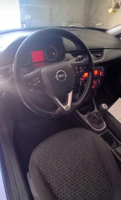 Opel corsa 1.2 Edition