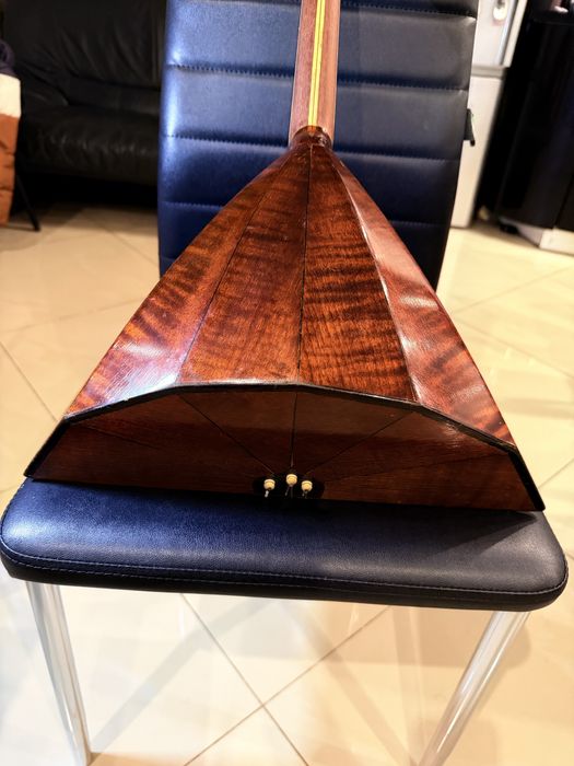 Балалайка Шаров А.В. в хорошем состоянии