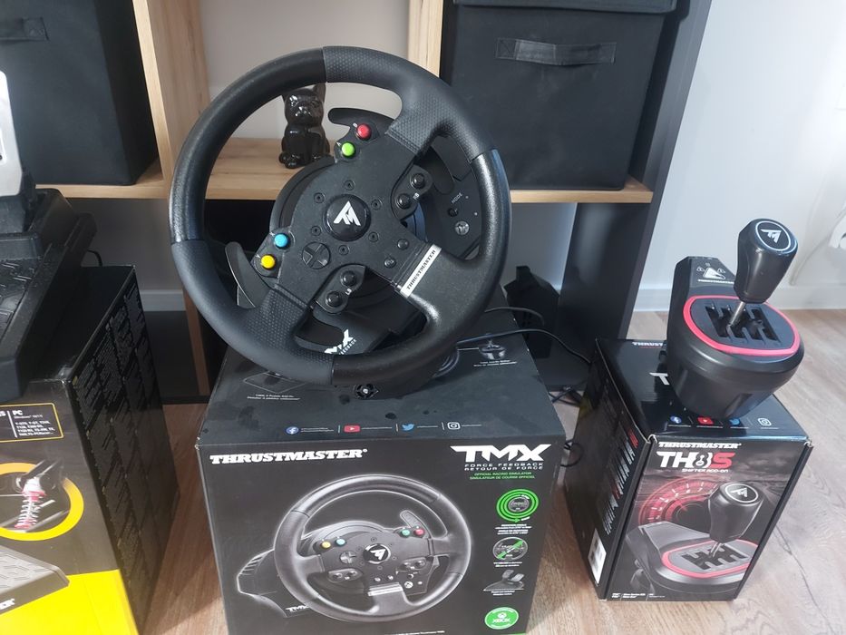 Thrustmaster zestaw do simracingu