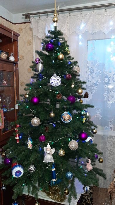 Ялинка штучна 180