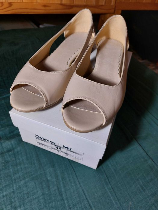 Sandałki skórzane damskie r. 41