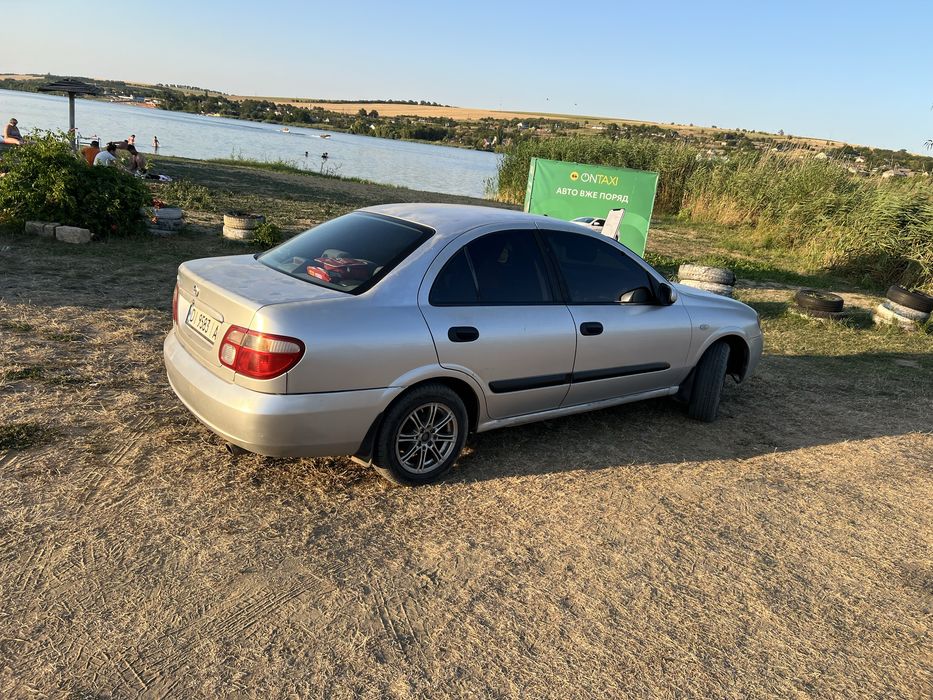 Nissan Almera 2003 1.5г/б
