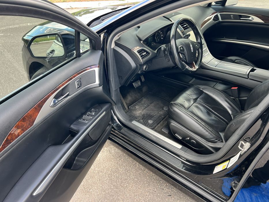 Продам Lincoln MKZ 2.0 EcoBoost AWD