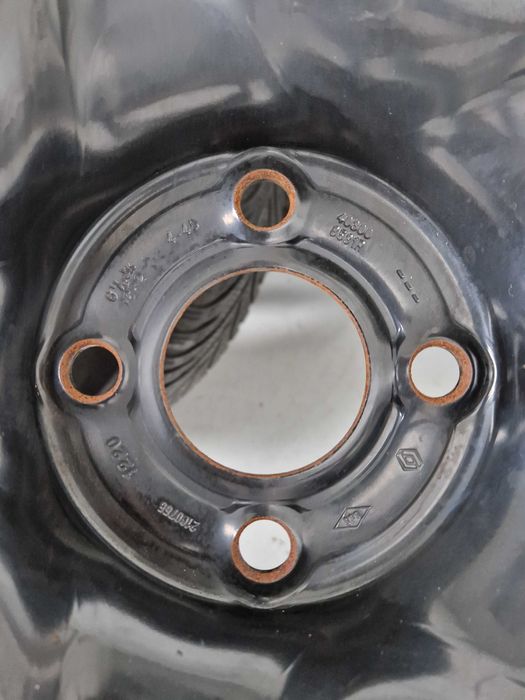 Koła felgi kołpaki Dacia Sandero III 6,5J ET45 16" 4x100 205/60/16 zim