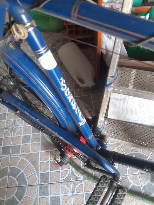 Vendo duas pasteleiras