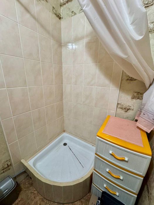 Продам кімнату в комуні на вул. Новосельського / Тираспільська (3-348-987)