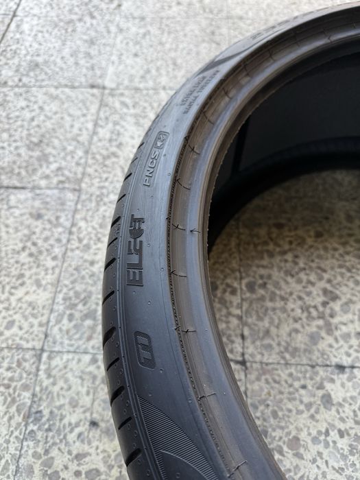 Pneus semi-novos 235/35R20