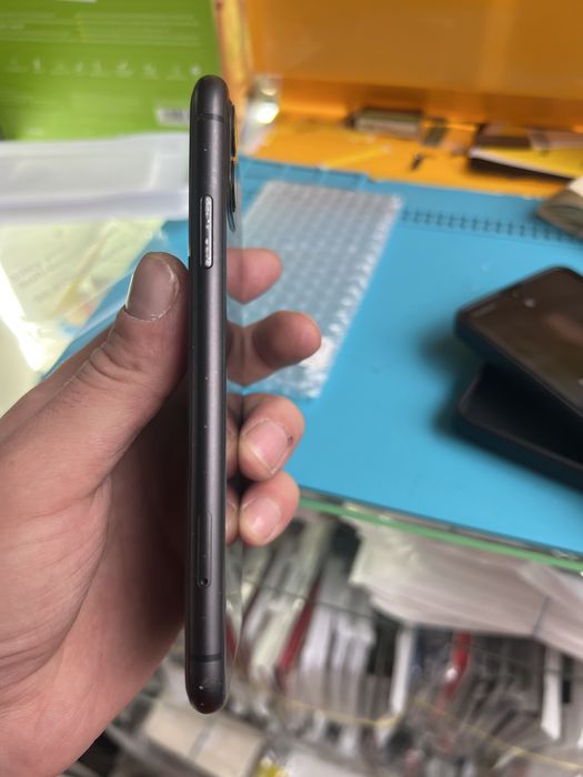 Iphone 11 black 64 gb