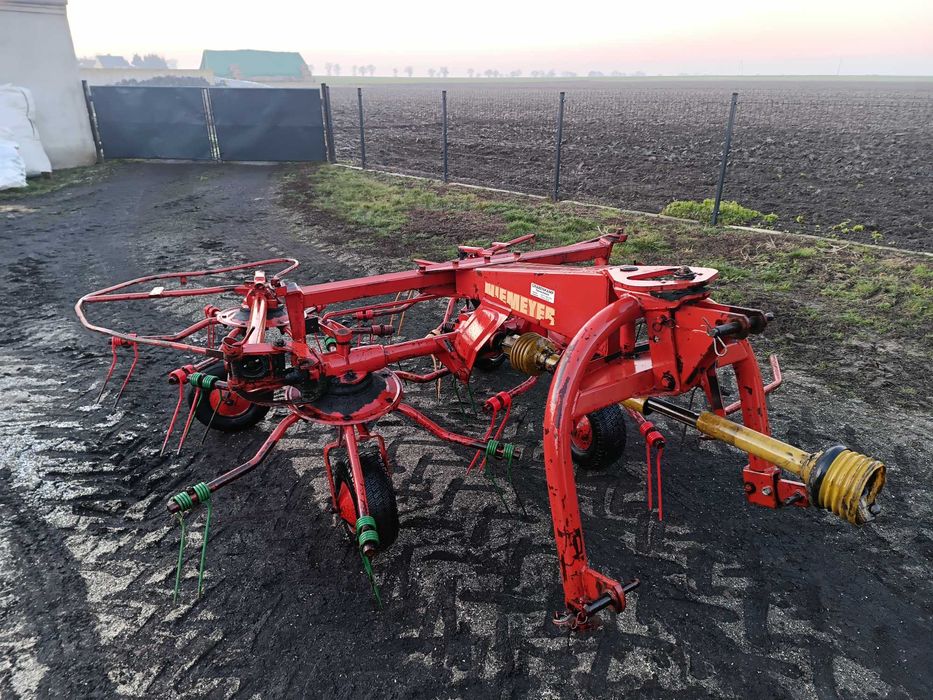 Przetrząsarka NIEMEYER przewracarka pająk przetrząsacz do siana