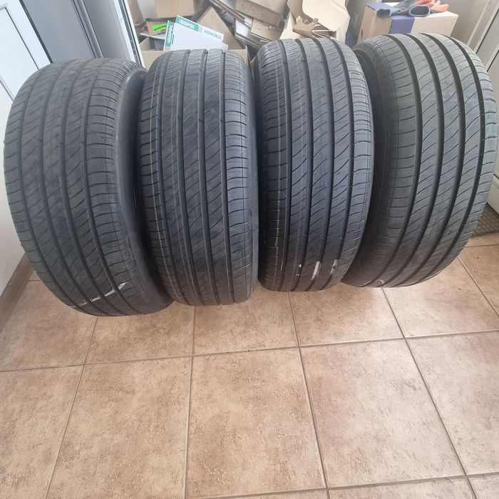 Шини 225/55R19 103V  Michelin e•Primacy, літо, стан нових, без дефектів, 2025 р.в.
Ціна за 4 шини 20500 грн.
Відправляю НП, Делівері