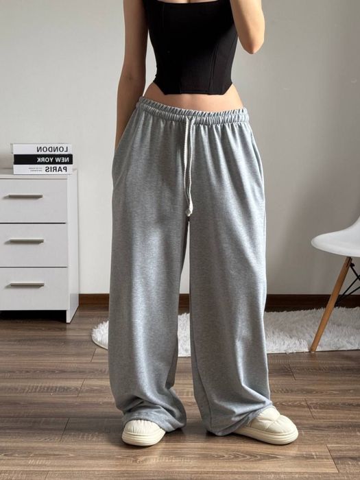 Прямі штани з затяжками знизу