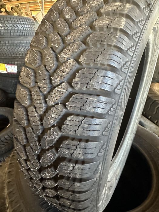 Шини колеса 185 65r15 Debica