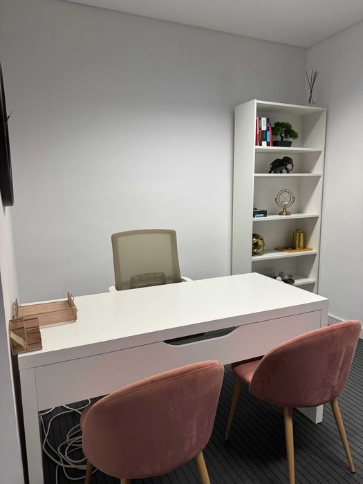 Gabinete / Escritório Na Av da República - Arrendamento