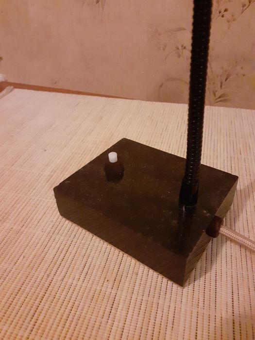 Настольная светодиодная лампа из гранита на подарок