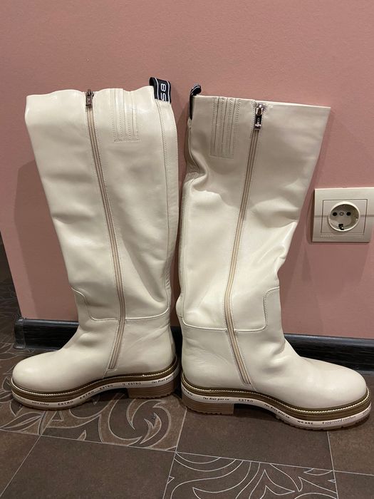 Зимові жіночі чоботи Estro