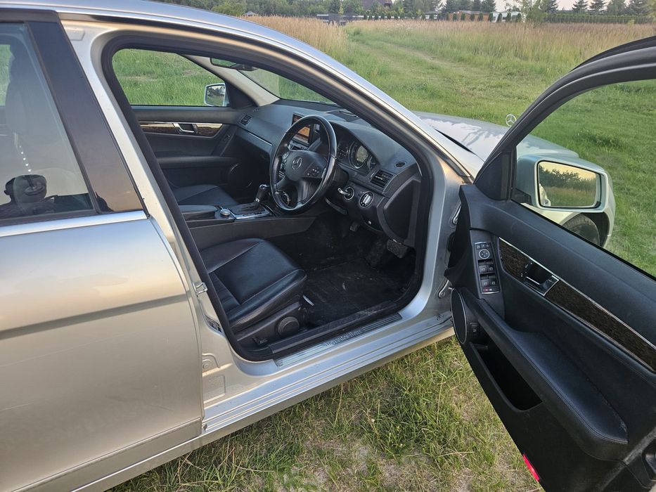 Продам Mercedes C-klass diesel automat