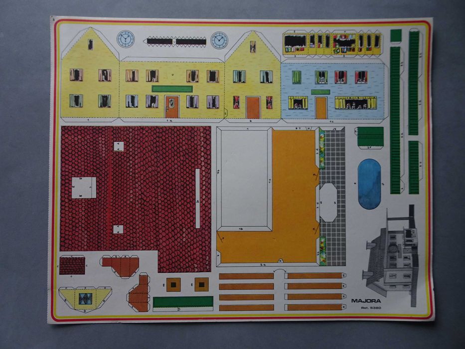 Folhas para recortar - construções Majora