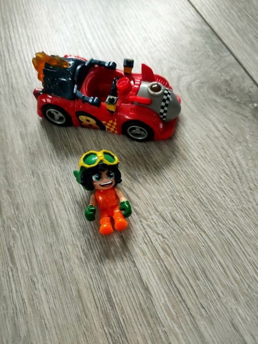 T-racers auto+ ludzik