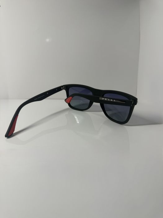 Чоловічі окуляри Prada