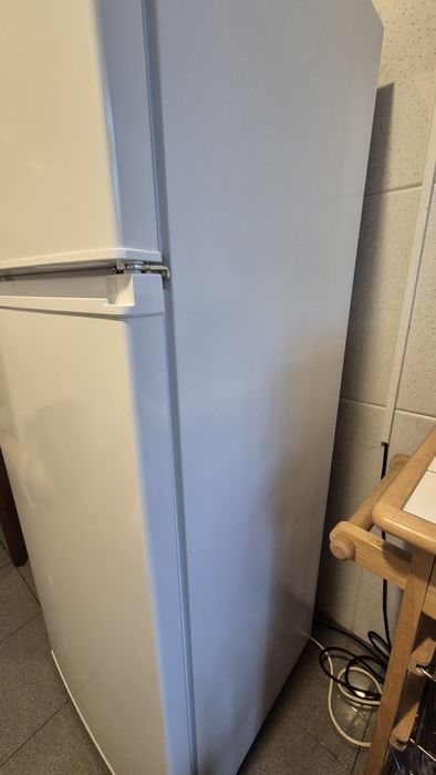 Frigorífico com congelador como NOVO