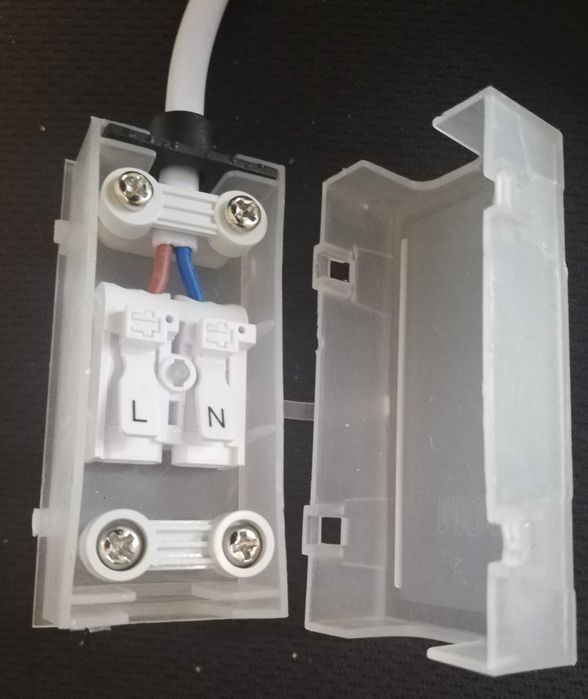 EGLO FUEVA-Z, trzy lampy do zabudowy wpuszczane pracjące z Philips Hue