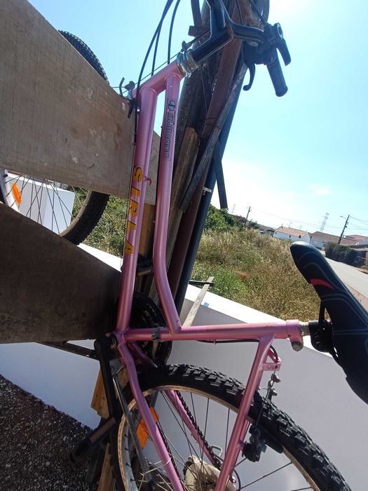 Bicicleta em muito bom estado! Negociável.