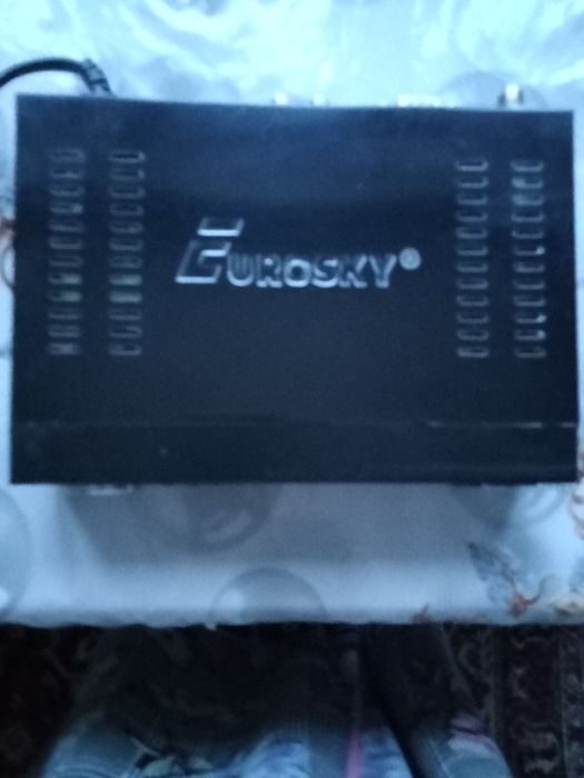 Продам тюнер ES-4050S