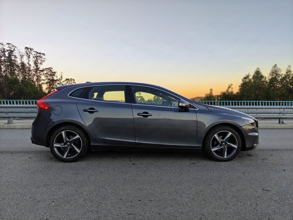 Volvo V40 R-design