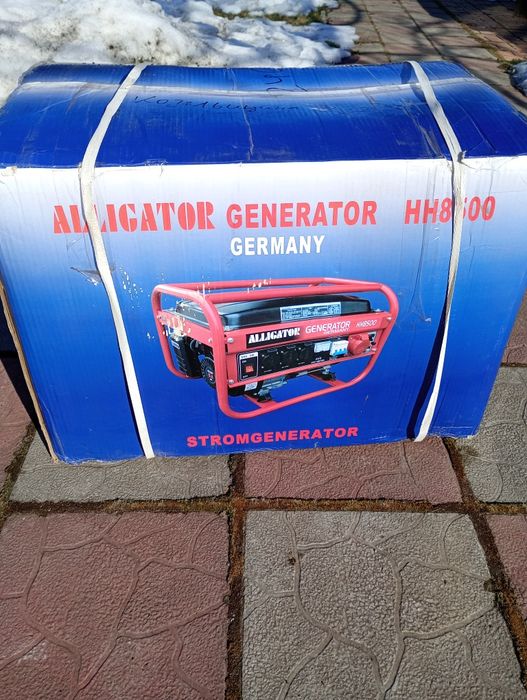 Продам генератор Aллигатор  220/380