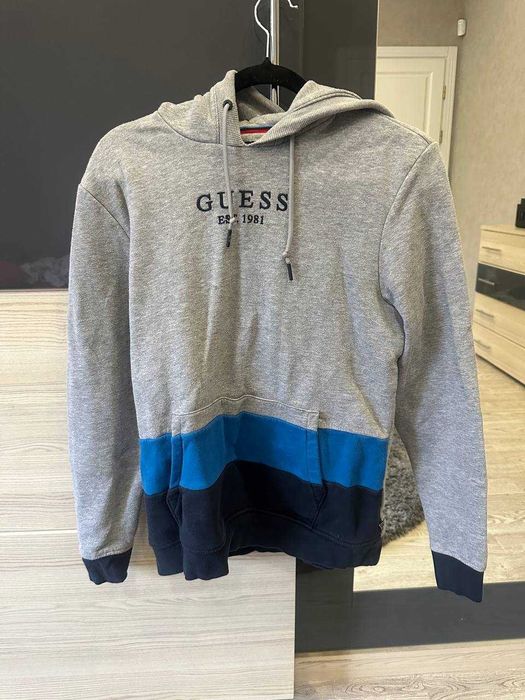 Чоловіче худі Guess