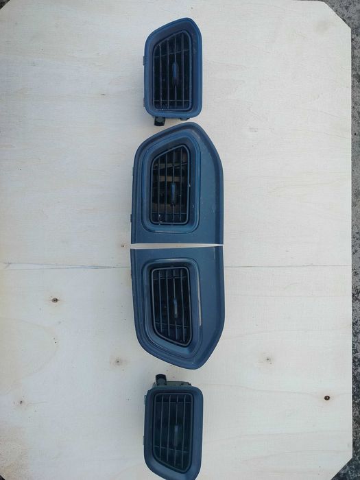 Kratki nawiewu wentylacyjne renault master 2024 r