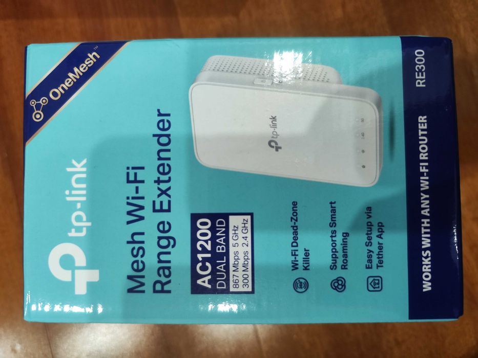 TP-Link Range Extender RE300422804139762012161