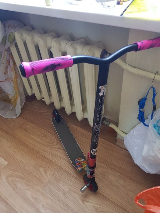 Продам 2 самоката трюковой.