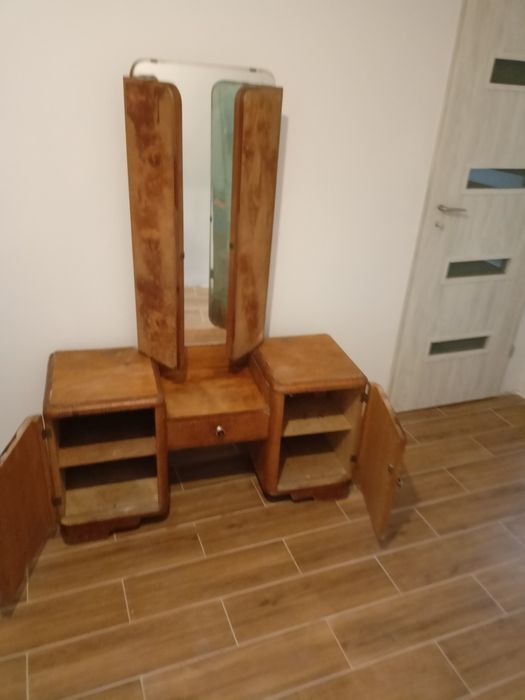 Sprzedam toaletkę