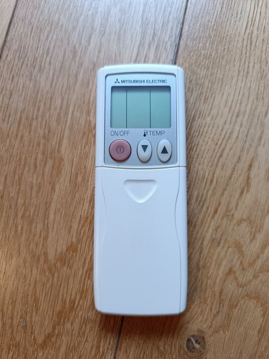 Pilot Mitsubishi do klimatyzacji model 002cp  e174894...