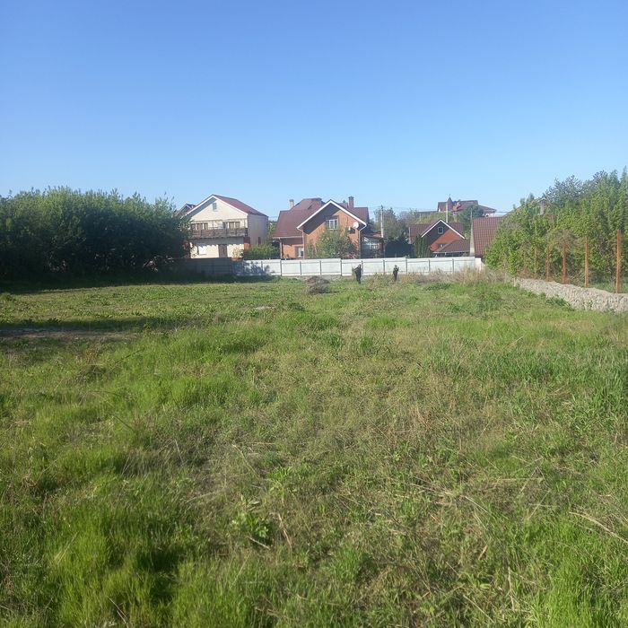 Продаж ділянки в с. Путрівка