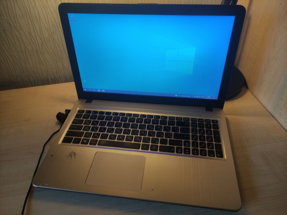 Ноутбук Asus / Ультрабук