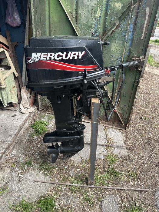 Човновий двигун Mercury ME 30E