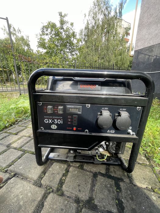 DNIPRO-M GX-30i — інверторний бензиновий генератор 3 кВт